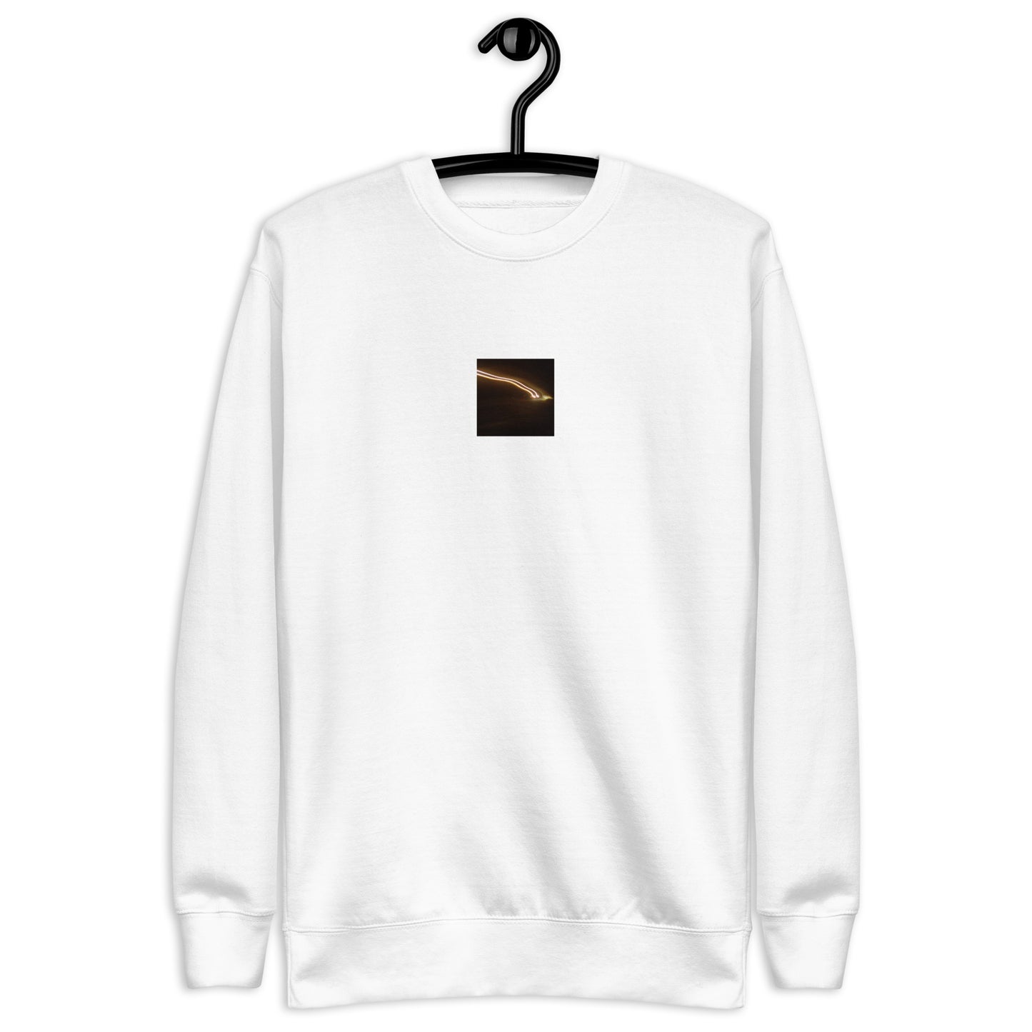 Minimalist streetwear style unisex premium sweatshirt in white, featuring a 'Night Car Lights' photograph print on the chest. / Night Car Lights プレミアム・スウェット（ホワイト）：清潔感のある白地に、都会の光の軌跡を捉えたデザインが際立つモードストリート系スウェット。