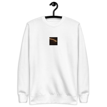 Minimalist streetwear style unisex premium sweatshirt in white, featuring a 'Night Car Lights' photograph print on the chest. / Night Car Lights プレミアム・スウェット（ホワイト）：清潔感のある白地に、都会の光の軌跡を捉えたデザインが際立つモードストリート系スウェット。