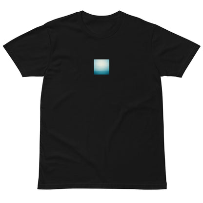 Minimalist streetwear style premium T-shirt in black featuring the 'Ocean Horizon' photo art on the front. / モードストリート系プレミアムTシャツ（ブラック）フロントに「海の水平線」のフォトアートを配したデザイン。