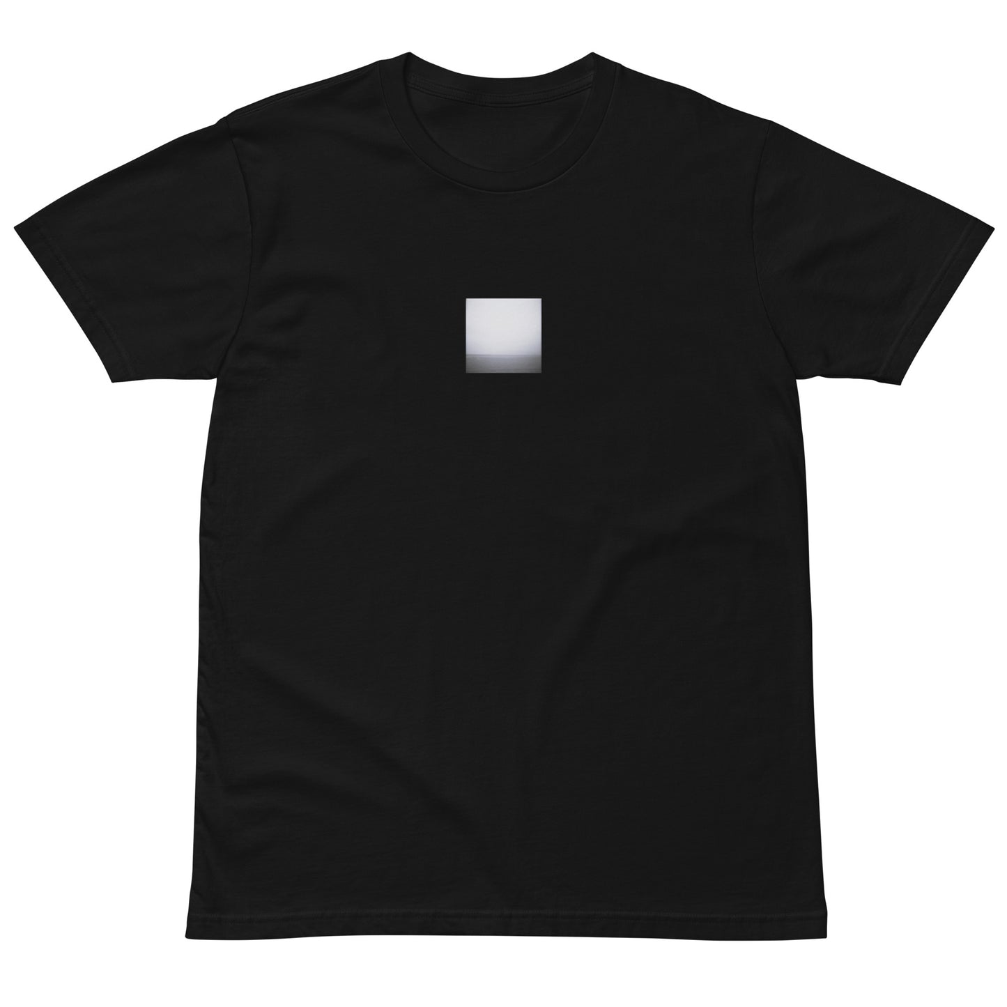 Minimalist streetwear style premium T-shirt in black featuring the 'Ocean Horizon (B&W)' photo art on the front. / モードストリート系プレミアムTシャツ（ブラック）フロントに「オーシャンホライズン (モノクロ)」のフォトアートを配したデザイン。