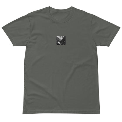 Minimalist streetwear style unisex premium T-shirt in charcoal, featuring a 'Tree Branches' black and white photograph print. A versatile and sophisticated streetwear staple. / モードストリート系ユニセックス・チャコール・プレミアムTシャツ。フロントに「Tree Branches」モノクロ写真プリントを配置。落ち着いた色味で着回しやすいミニマリスト・ストリートウェア。