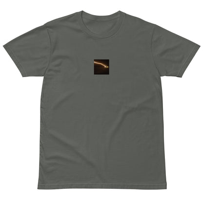 Minimalist streetwear style unisex premium T-shirt in charcoal, featuring a 'Night Car Lights' photograph print on the chest. / Night Car Lights プレミアムTシャツ（チャコール）：落ち着いた色味に都会の夜景写真が映える、モダンでミニマルなモードストリート系Tシャツ。