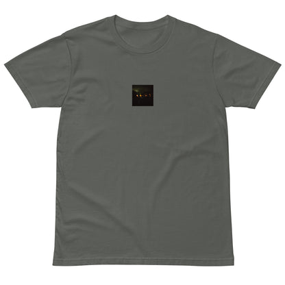 Minimalist streetwear style unisex premium T-shirt in charcoal, featuring a 'Night Light' photograph print on the chest. / Night Light プレミアムTシャツ（チャコール）：落ち着いた色味に夜の光の風景写真が映える、モダンでミニマルなモードストリート系Tシャツ。