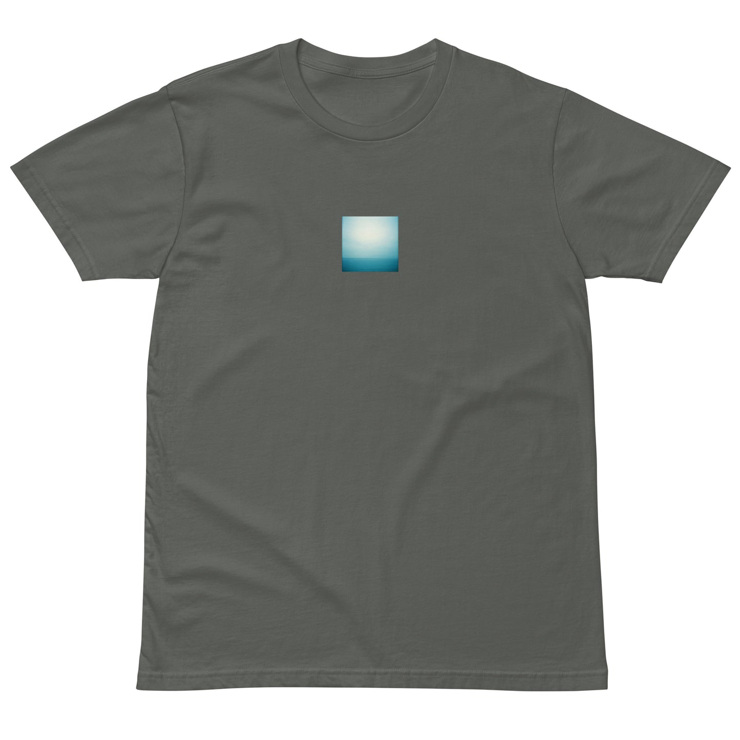 Minimalist streetwear style premium T-shirt in charcoal featuring the 'Ocean Horizon' photo art on the front. / モードストリート系プレミアムTシャツ（チャコール）フロントに「海の水平線」のフォトアートを配したデザイン。