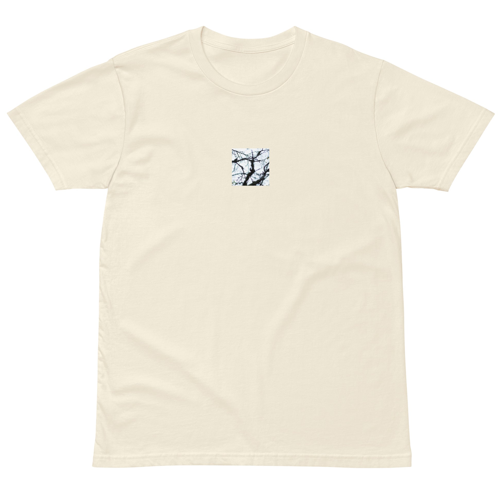 Minimalist mode style unisex premium natural t-shirt with a 'Bare Tree' art print / モードストリート系ユニセックス・プレミアムTシャツ（ナチュラル）、フロントに「Bare Tree（枯れ木）」のアートプリント（Tシャツ）