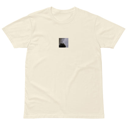 Minimalist mode style unisex premium natural t-shirt with a 'Clouds & Tree' black and white photo print / モードストリート系ユニセックス・プレミアムTシャツ（ナチュラル）、フロントに「Clouds & Tree（雲と木）」のモノクロ写真プリント（Tシャツ）
