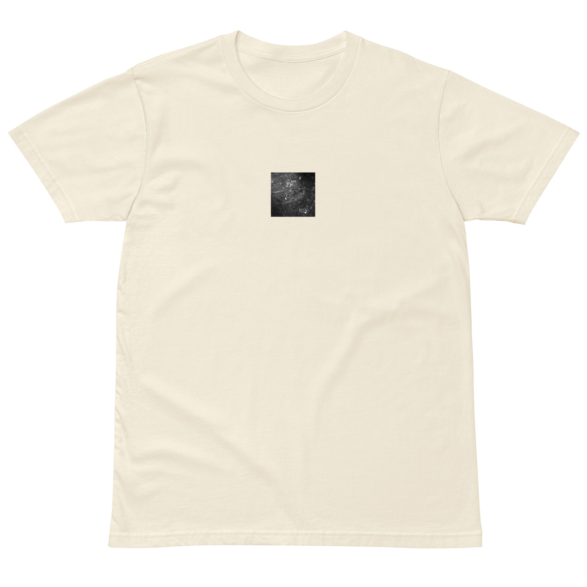 Minimalist streetwear style premium T-shirt in natural featuring the 'Rain (B&W)' photo art on the front. / モードストリート系プレミアムTシャツ（ナチュラル）フロントに「雨（モノクロ）」のフォトアートを配したデザイン。