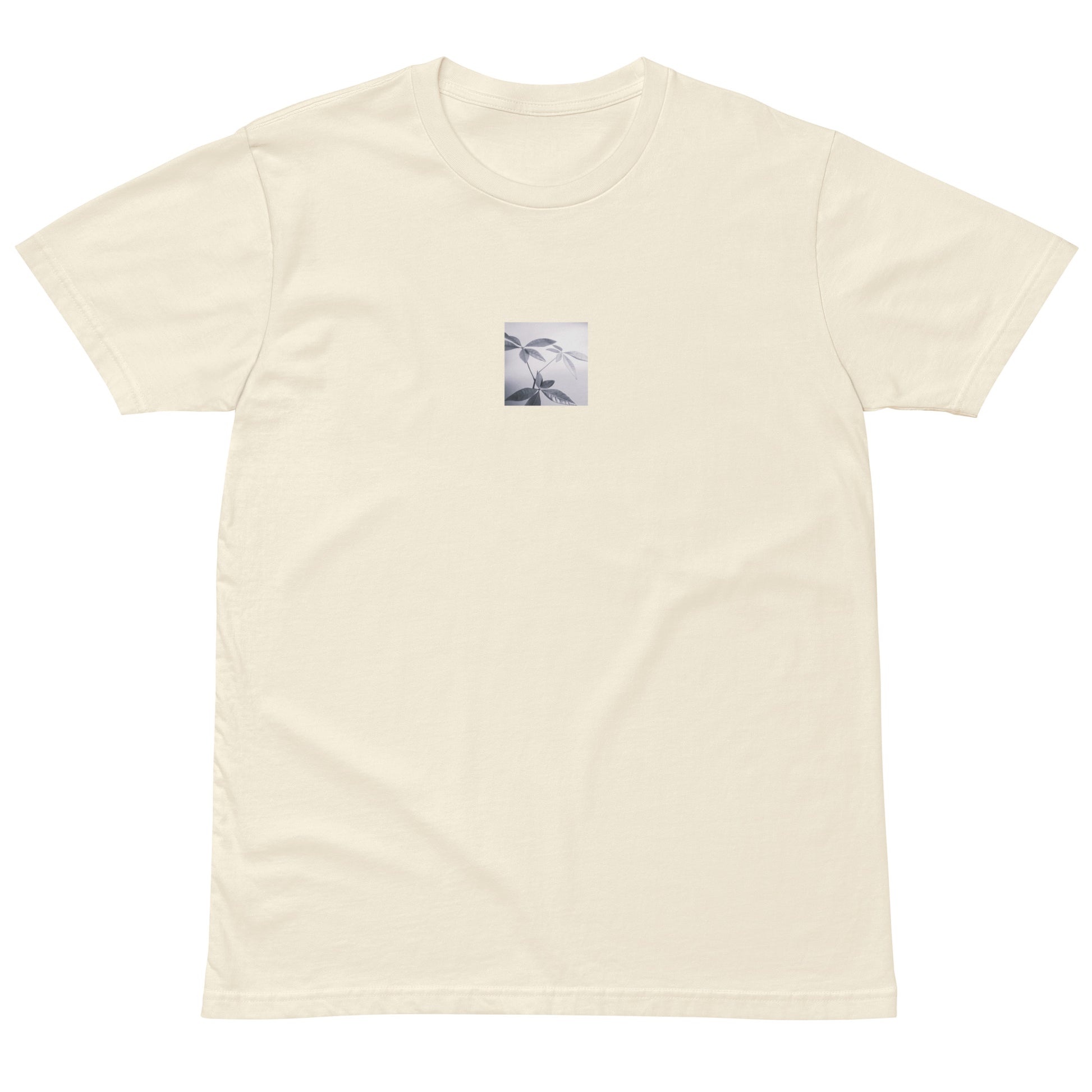 Minimalist streetwear style premium T-shirt in natural featuring the 'Botanical (B&W)' photo art on the front. / モードストリート系プレミアムTシャツ（ナチュラル）フロントに「ボタニカル (モノクロ)」のフォトアートを配したデザイン。
