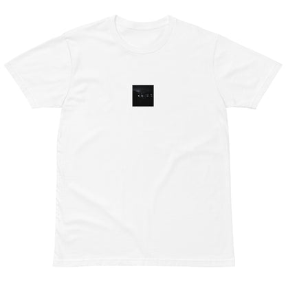 Minimalist streetwear style unisex premium T-shirt in white, featuring a 'Night Light (B&W)' photograph print on the chest. / Night Light (B&W) プレミアムTシャツ（ホワイト）：清潔感のある白地に、夜の光の幻想的なモノクロデザインが際立つモードストリート系Tシャツ。