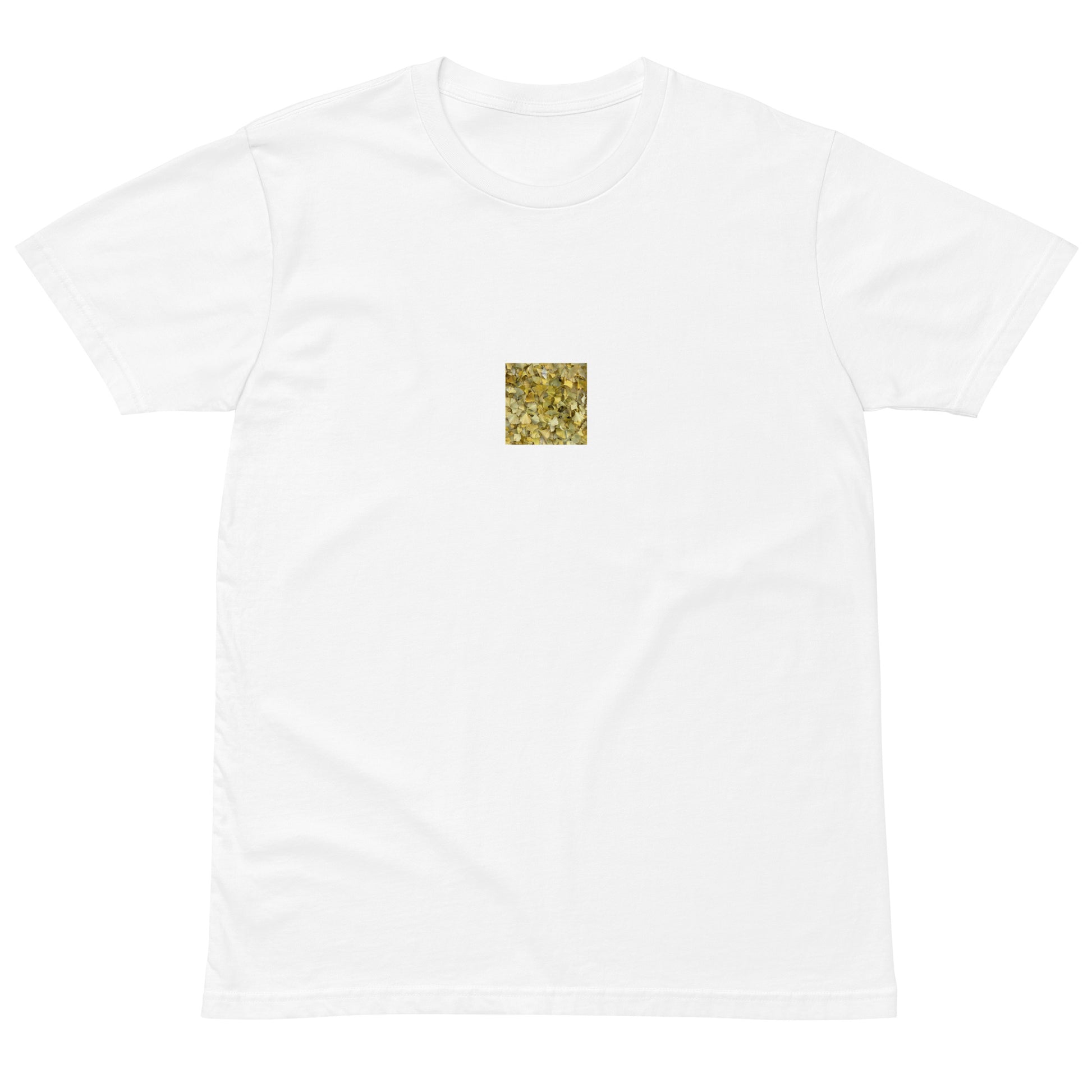 Minimalist streetwear style premium T-shirt in white featuring the 'Ginkgo Fallen Leaves' photo art on the front. / モードストリート系プレミアムTシャツ（ホワイト）フロントに「イチョウの落ち葉」のフォトアートを配したデザイン。