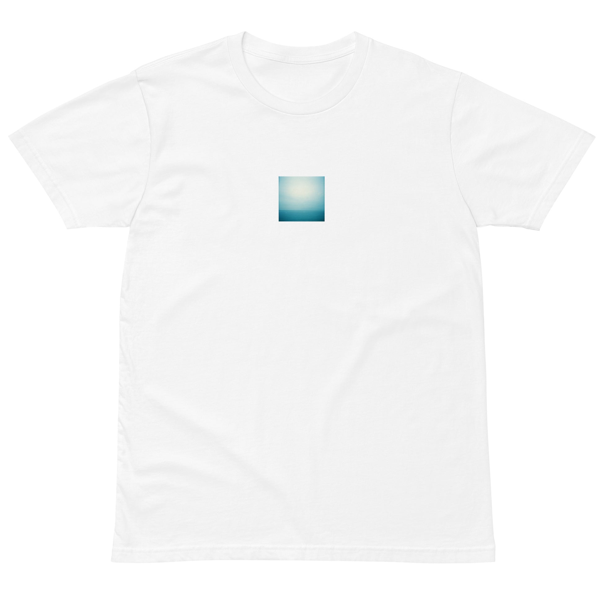 Minimalist streetwear style premium T-shirt in white featuring the 'Ocean Horizon' photo art on the front. / モードストリート系プレミアムTシャツ（ホワイト）フロントに「海の水平線」のフォトアートを配したデザイン。