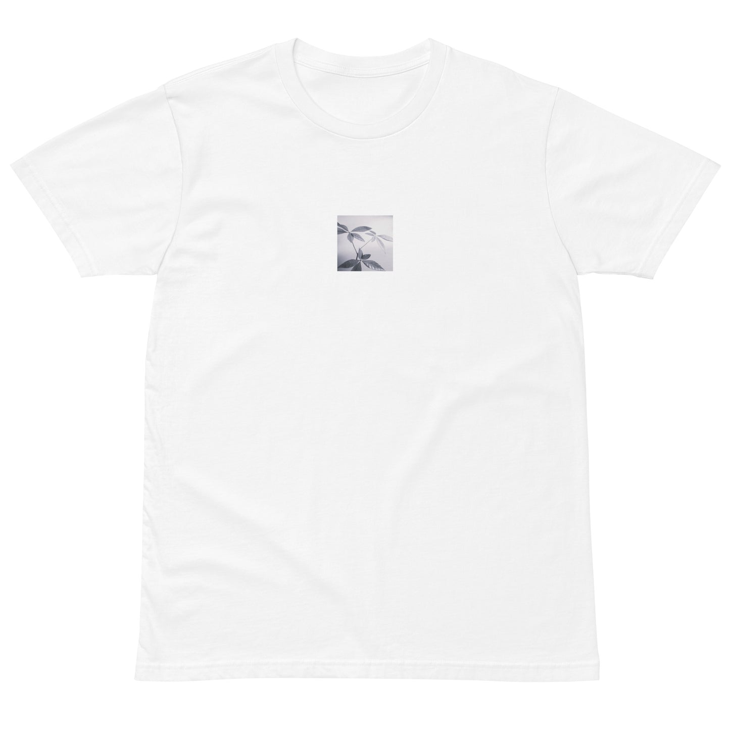Minimalist streetwear style premium T-shirt in white featuring the 'Botanical (B&W)' photo art on the front. / モードストリート系プレミアムTシャツ（ホワイト）フロントに「ボタニカル (モノクロ)」のフォトアートを配したデザイン。
