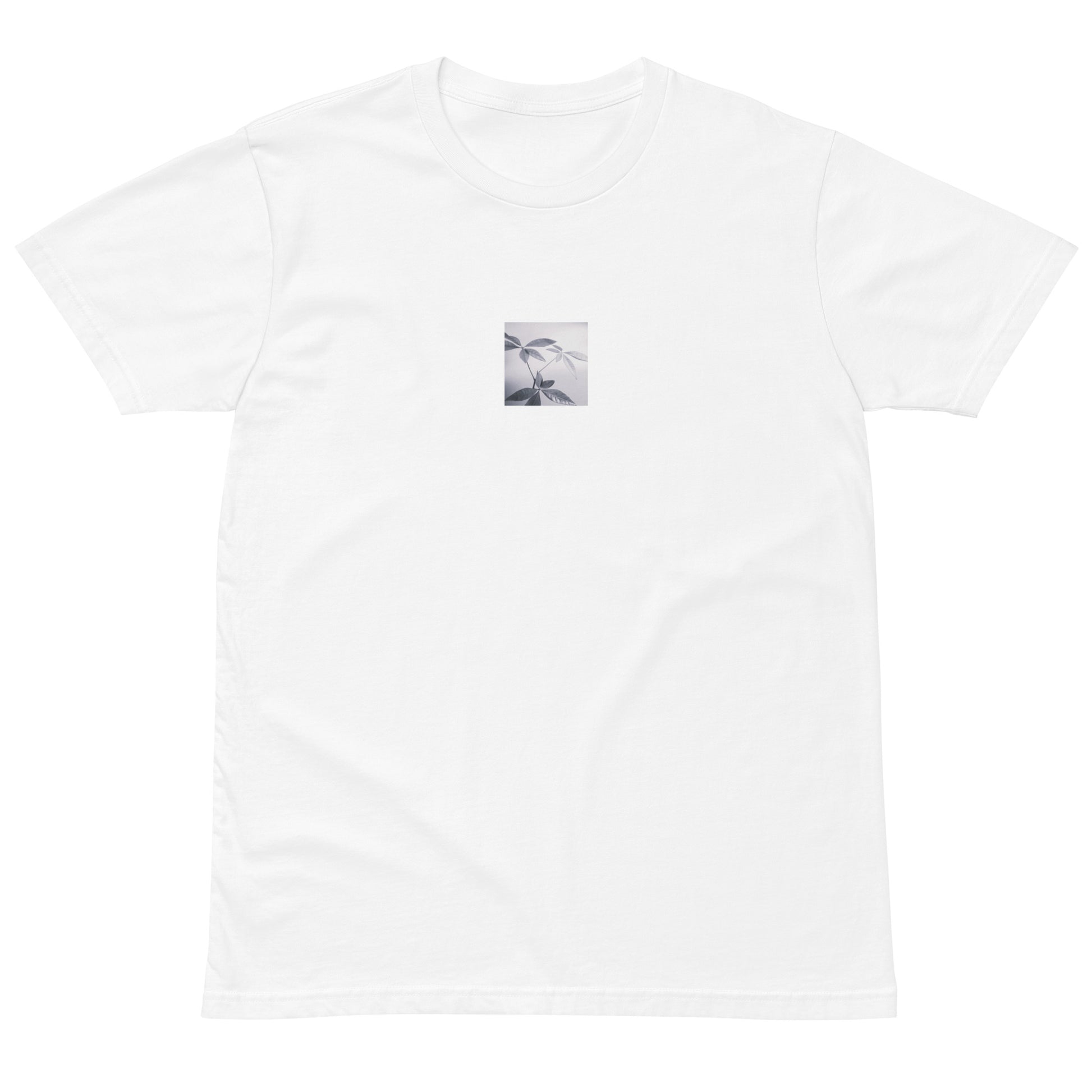 Minimalist streetwear style premium T-shirt in white featuring the 'Botanical (B&W)' photo art on the front. / モードストリート系プレミアムTシャツ（ホワイト）フロントに「ボタニカル (モノクロ)」のフォトアートを配したデザイン。