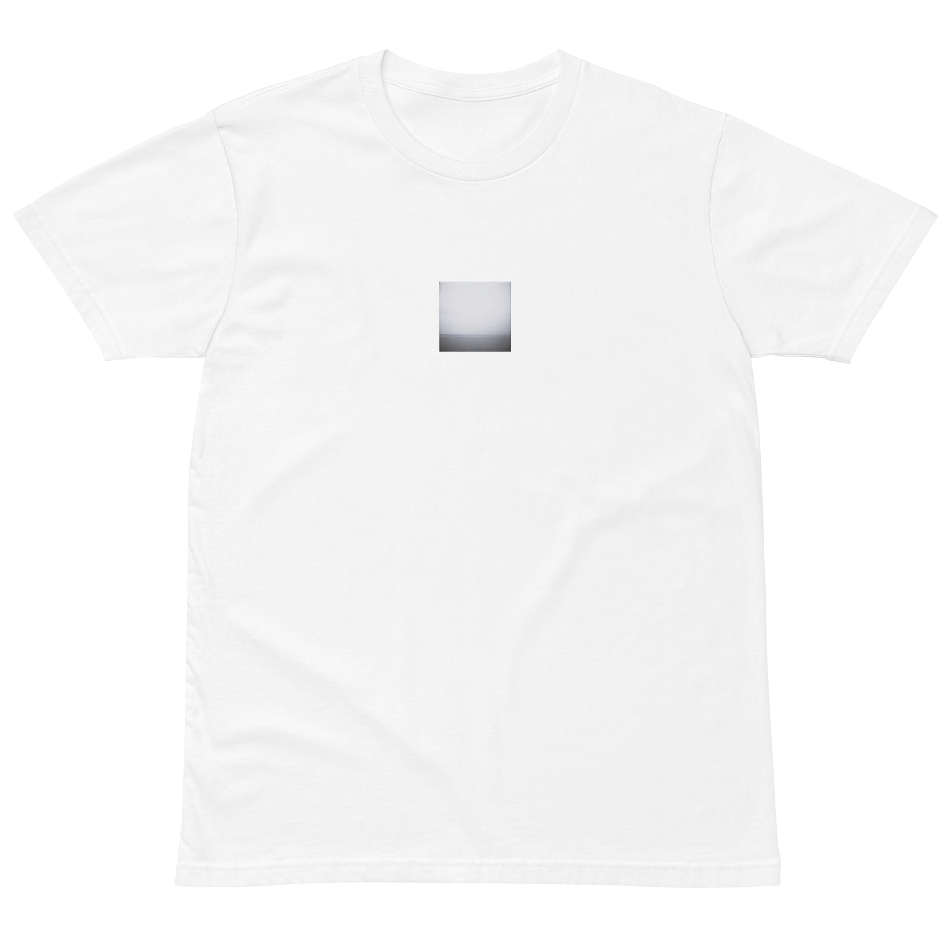 Minimalist streetwear style premium T-shirt in white featuring the 'Ocean Horizon (B&W)' photo art on the front. / モードストリート系プレミアムTシャツ（ホワイト）フロントに「オーシャンホライズン (モノクロ)」のフォトアートを配したデザイン。
