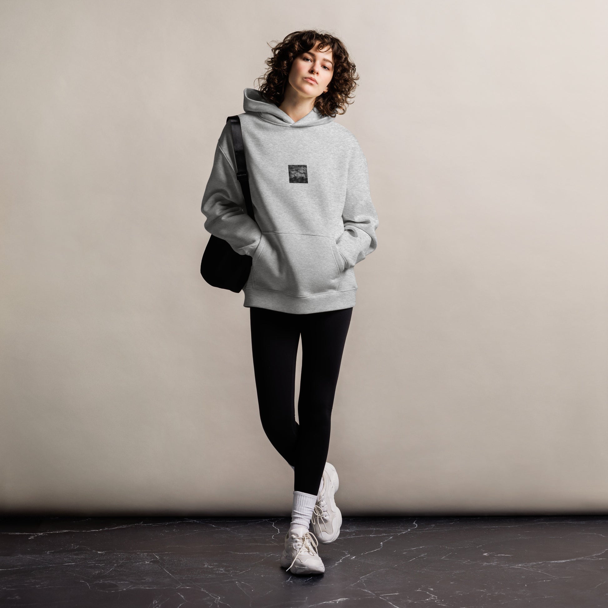【Athletic Heather】
Minimalist mode style oversized athletic heather hoodie with a 'plants' black and white botanical art print on the front / モードストリート系オーバーサイズパーカー（アスレチックヘザー）、フロントに「植物」のモノクロアートプリント（プルオーバー）