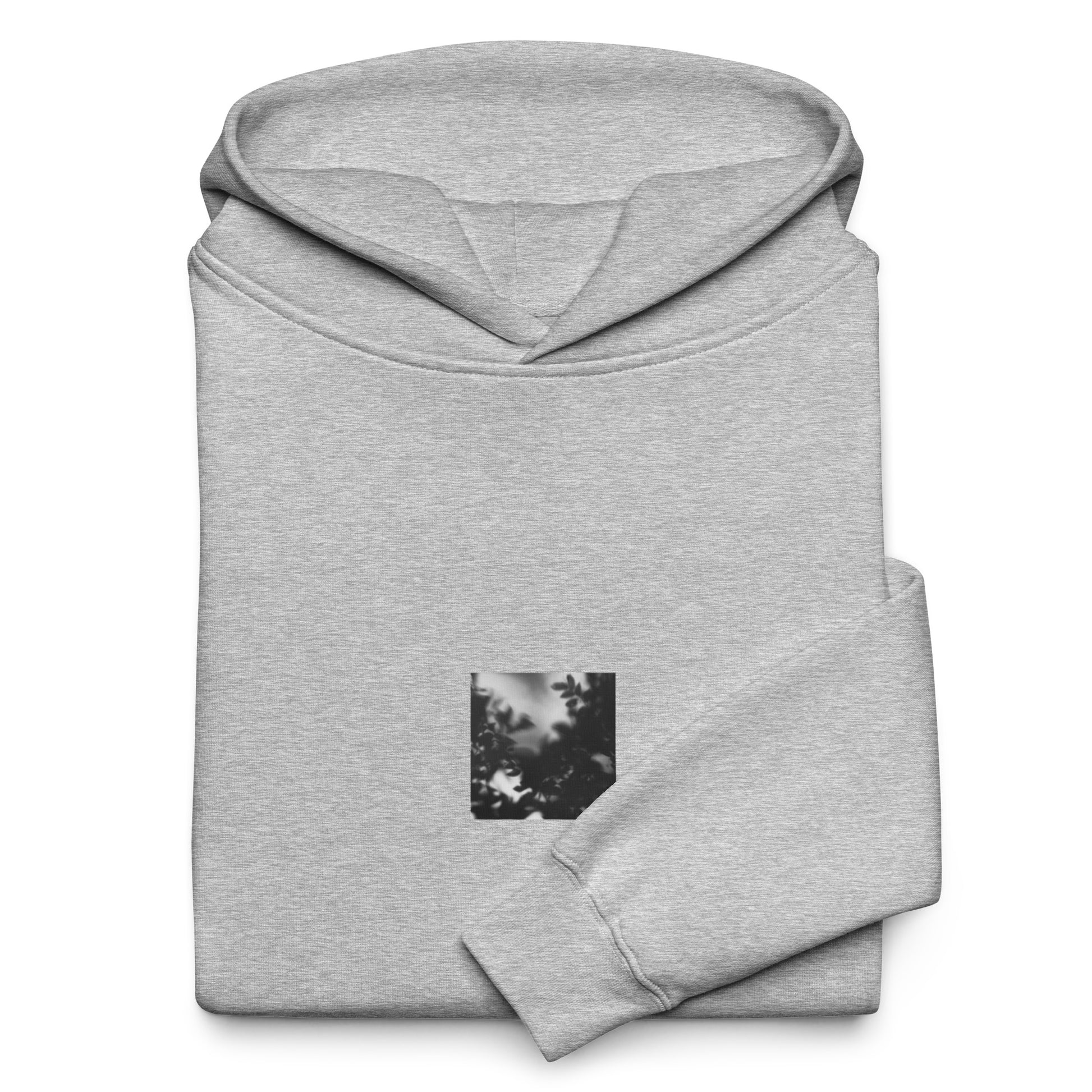 Minimalist streetwear style unisex oversized hoodie in athletic heather, featuring a 'Tree Branches' black and white photograph print on the chest. / Tree Branches（木の枝）B&W オーバーサイズ・フーディー（アスレチックヘザー）：都会的で洗練されたグレーの風合いが魅力。ミニマリストのためのモダンなモードストリート系フーディー。