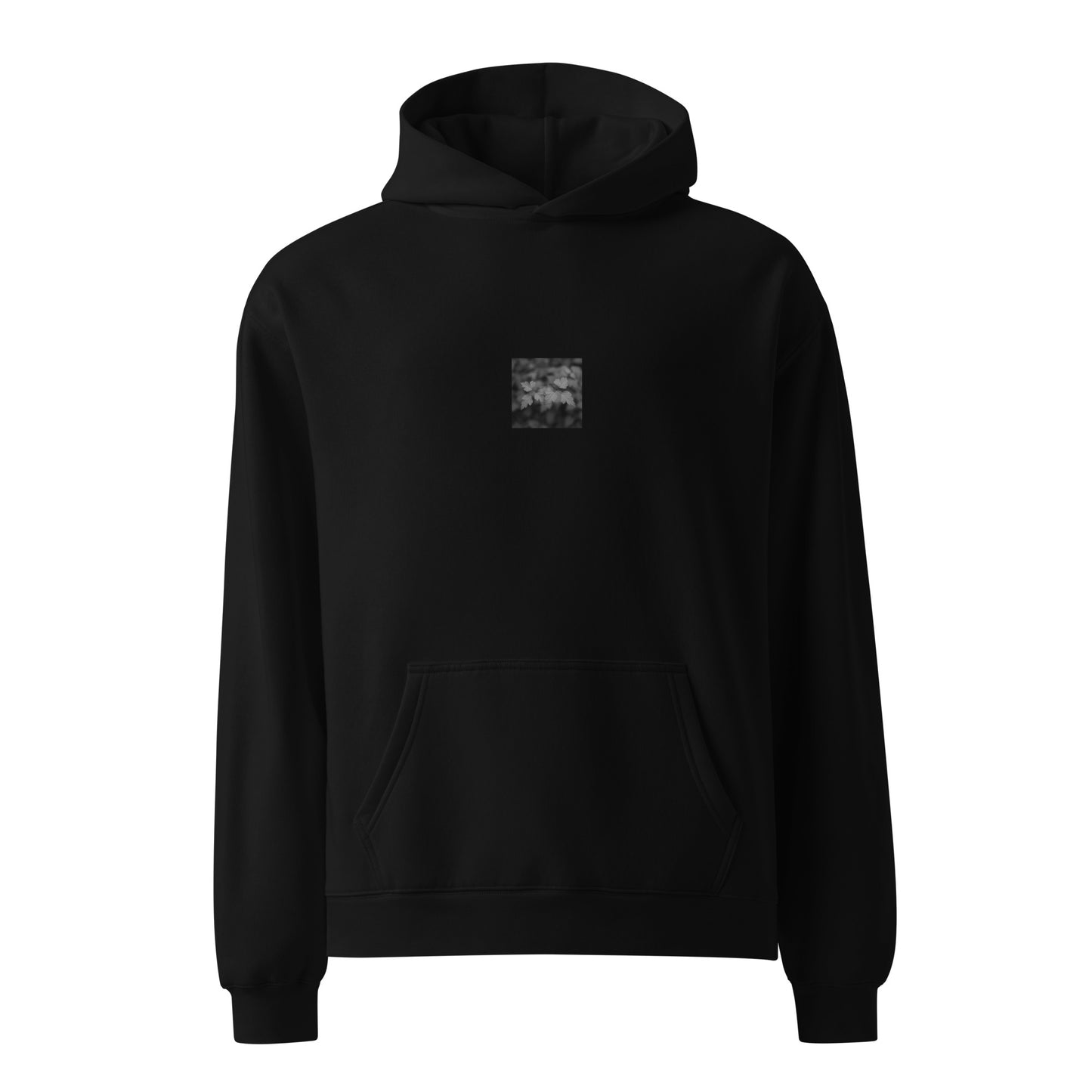 【Black】
Minimalist mode style oversized black hoodie with a 'plants' black and white botanical art print on the front / モードストリート系オーバーサイズパーカー（ブラック）、フロントに「植物」のモノクロアートプリント（プルオーバー）
