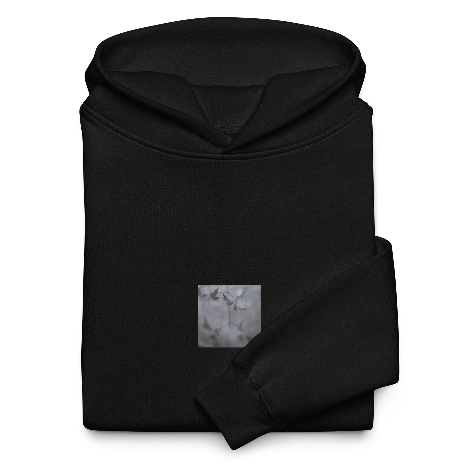 Minimalist mode style unisex premium black oversized hoodie with a 'Water Surface & Leaves' black and white photo print / モードストリート系ユニセックス・プレミアム・オーバーサイズパーカー（ブラック）、フロントに「水面と葉」のモノクロ写真プリント（パーカー）
