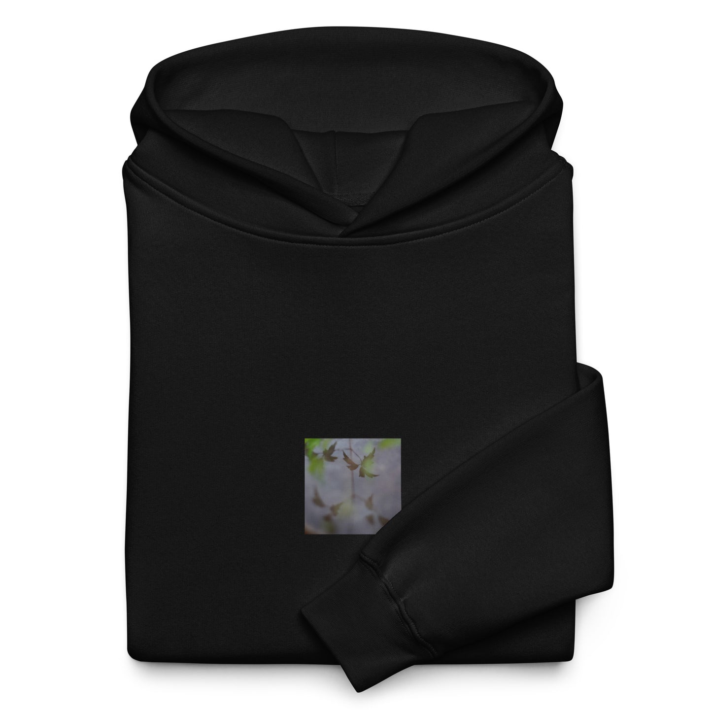 Minimalist mode style unisex black oversized hoodie with a 'Water Surface & Leaves' art print / モードストリート系ユニセックス・ブラック・オーバーサイズパーカー、フロントに「水面と葉」のアートプリント（パーカー）