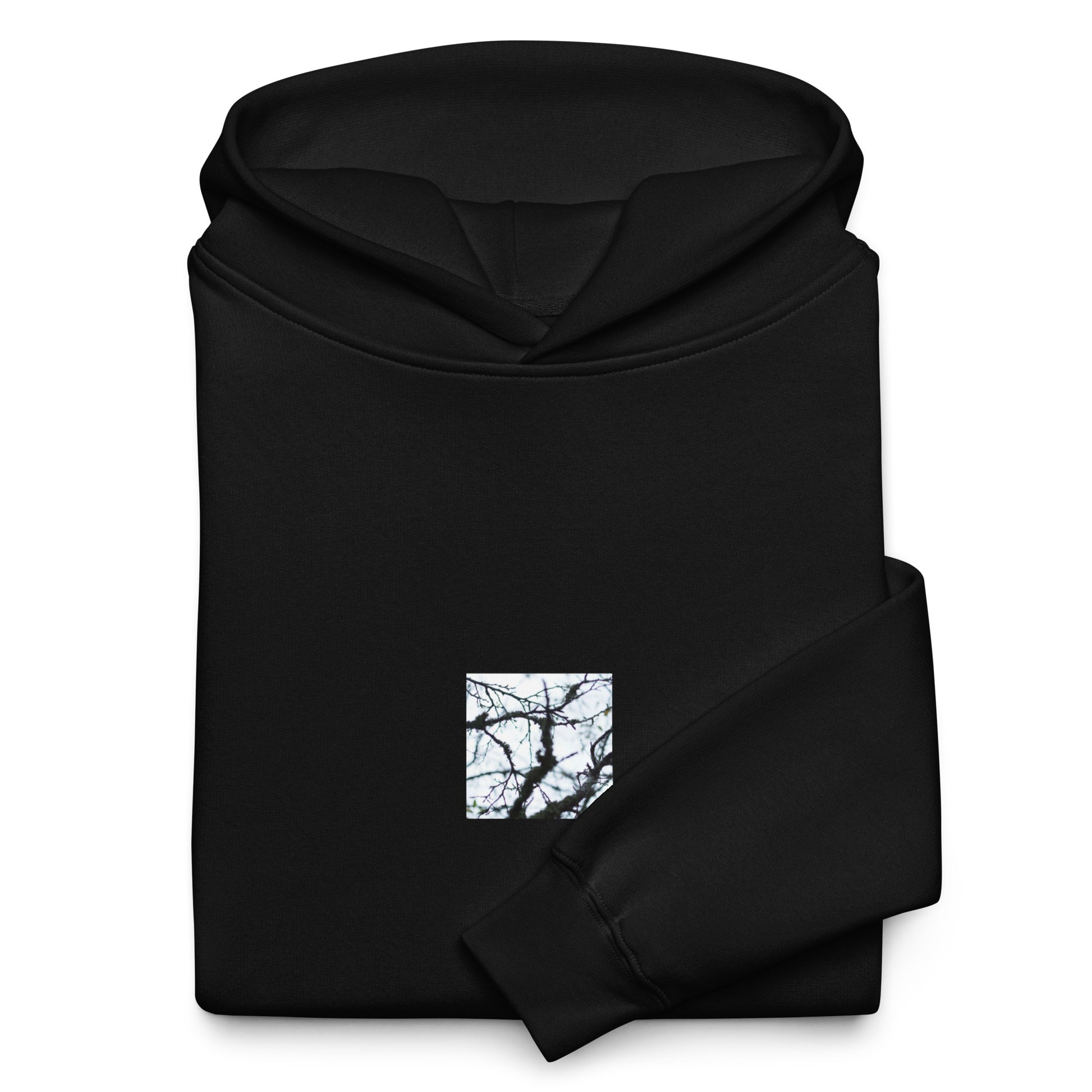 Minimalist mode style unisex black oversized hoodie with a 'Bare Tree' art print / モードストリート系ユニセックス・ブラック・オーバーサイズパーカー、フロントに「Bare Tree（枯れ木）」のアートプリント（パーカー）
