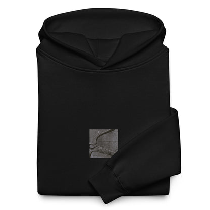 Minimalist streetwear style oversized hoodie in black featuring the 'Anchor (B&W)' photo art on the front. / モードストリート系オーバーサイズフーディー（ブラック）フロントに「アンカー（錨・モノクロ）」のフォトアートを配したデザイン。