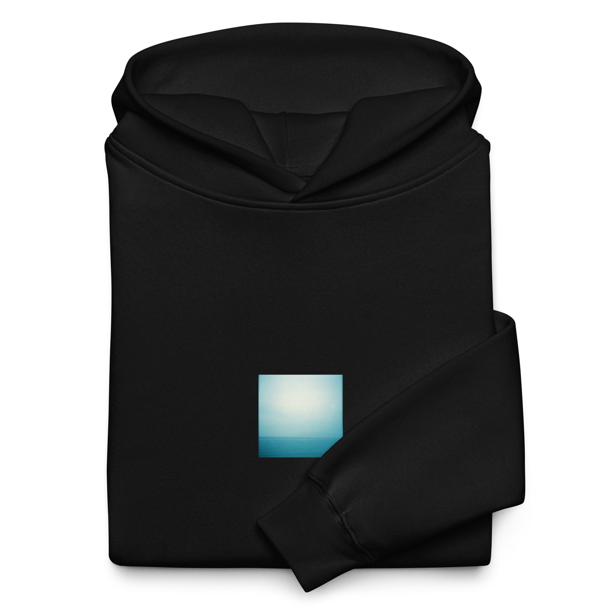 Minimalist streetwear style oversized hoodie in black featuring the 'Ocean Horizon' photo art on the front. / モードストリート系オーバーサイズフーディー（ブラック）フロントに「海の水平線」のフォトアートを配したデザイン。