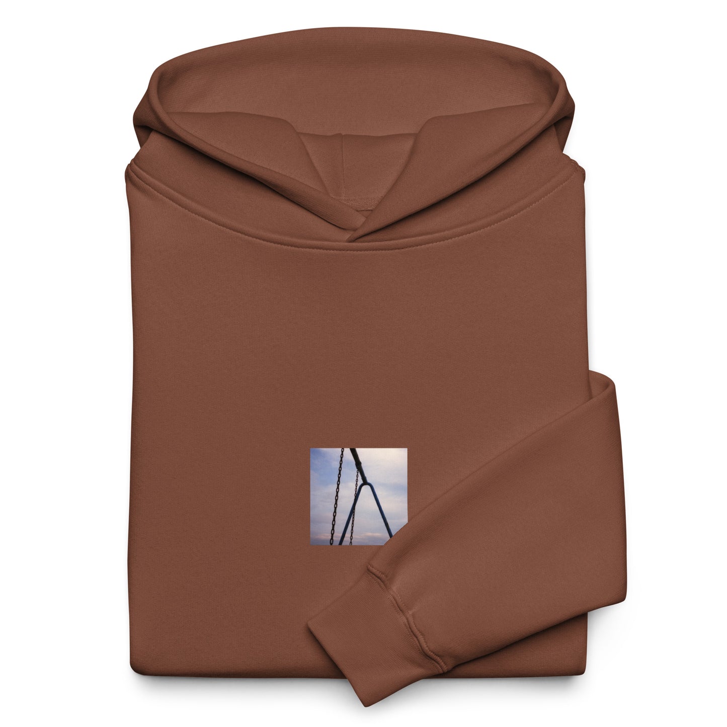 【Chestnut】
Minimalist mode streetwear oversized chestnut hoodie with a playground swing photo print on the front / モードストリート系オーバーサイズパーカー（チェスナット）、フロントに公園のブランコの写真プリント
