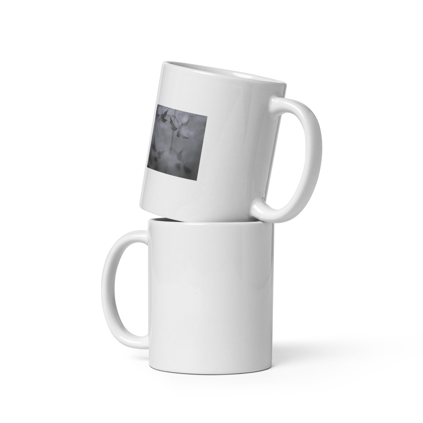 Minimalist mode style ceramic mug with a 'Water Surface & Leaves' black and white photo print / モードストリート系セラミックマグカップ、「Water Surface & Leaves（水面と葉）」のモノクロ写真プリント（コーヒーマグ）