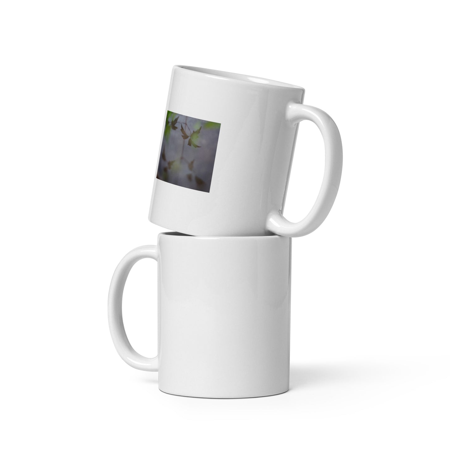 Minimalist mode style ceramic mug with a 'Water Surface & Leaves' art print / モードストリート系セラミックマグカップ、「Water Surface & Leaves（水面と葉）」のアートプリント（コーヒーマグ）