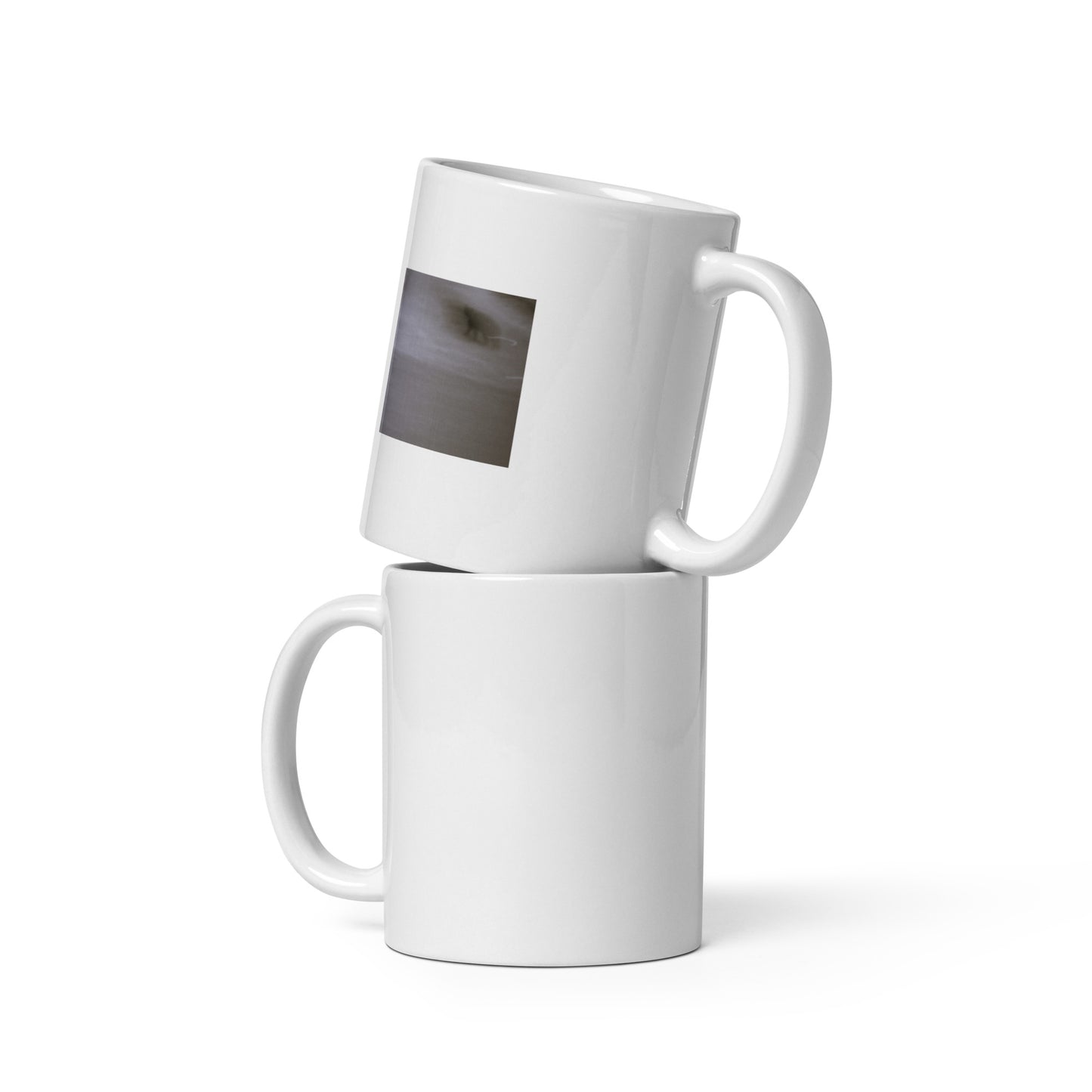 Minimalist streetwear style white glossy mug featuring the 'Cat (B&W)' photo art. / モードストリート系ホワイト光沢マグカップ：「猫（モノクロ）」のフォトアートを配したデザイン。