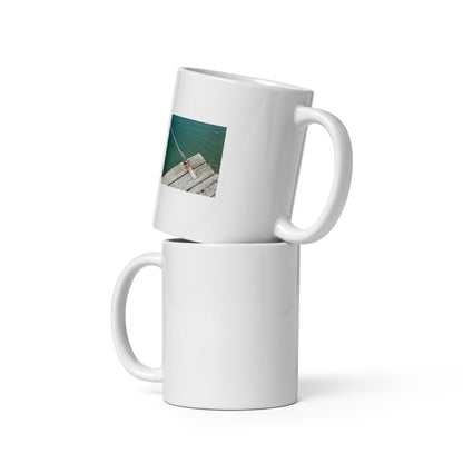 Minimalist art white glossy mug featuring the 'Sea, Pier and Rope' photo art. / ホワイト光沢マグカップ：「海、桟橋、ロープ」のフォトアートを配したミニマリストデザイン。