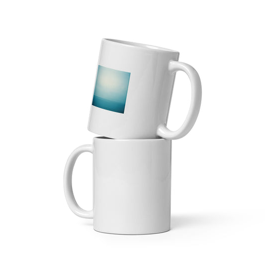 Minimalist art white glossy mug featuring the 'Ocean Horizon' photo art. / ホワイト光沢マグカップ：「海の水平線」のフォトアートを配したミニマリストデザイン。