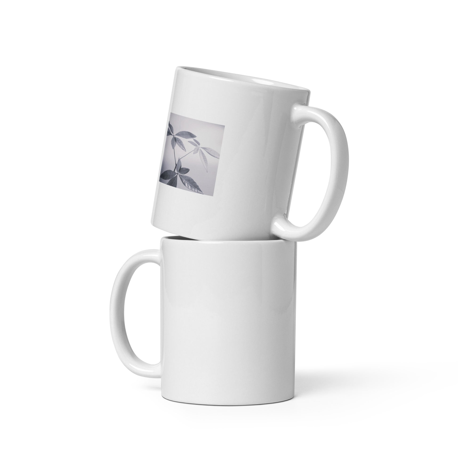 Minimalist art white glossy mug featuring the 'Botanical (B&W)' photo art. / ホワイト光沢マグカップ：「ボタニカル (モノクロ)」のフォトアートを配したミニマリストデザイン。