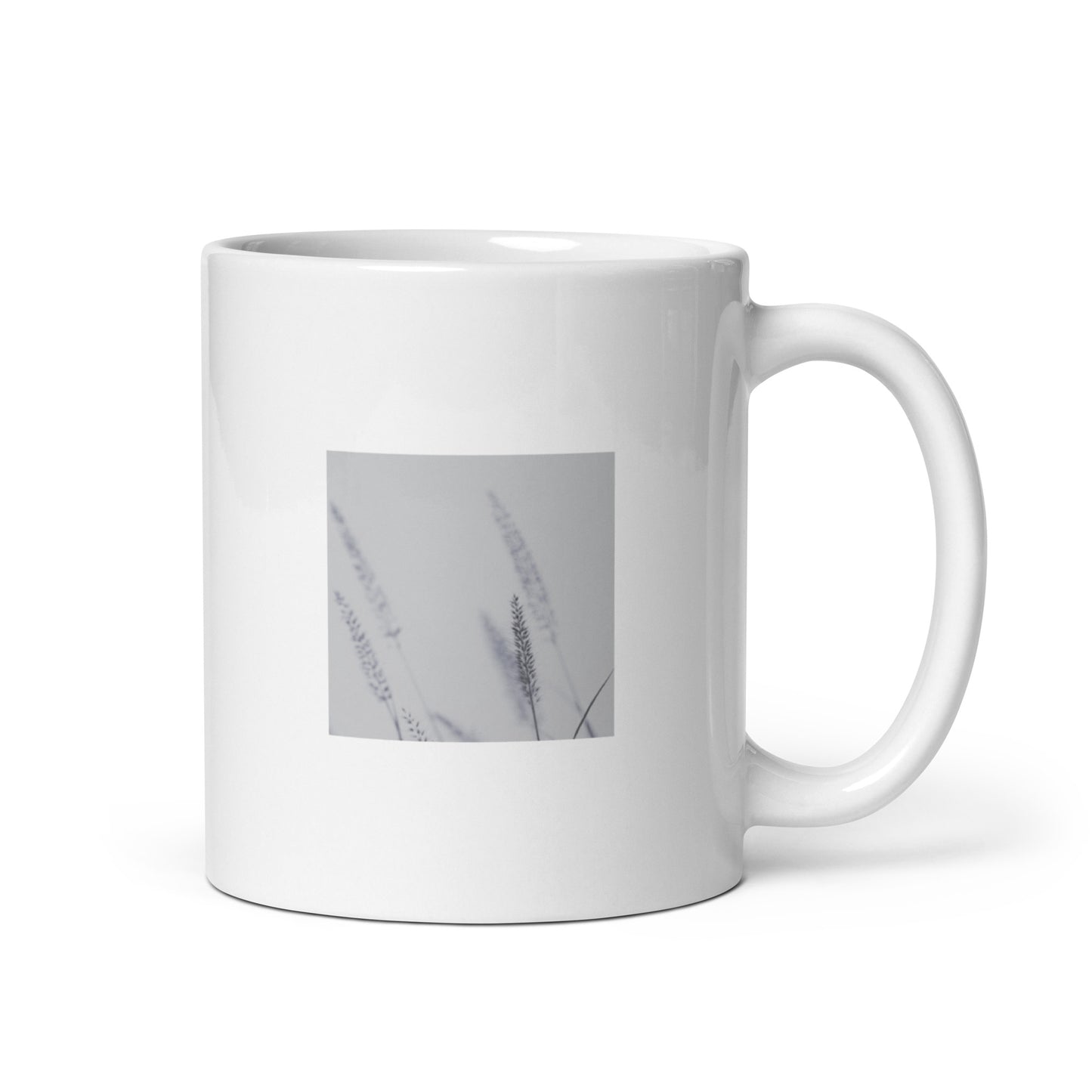 Minimalist style ceramic mug with a 'Foxtail Grass' print and a glossy finish / フォックステールグラス（エノコログサ）柄のミニマルなデザインマグカップ（陶磁器製・光沢仕上げ）