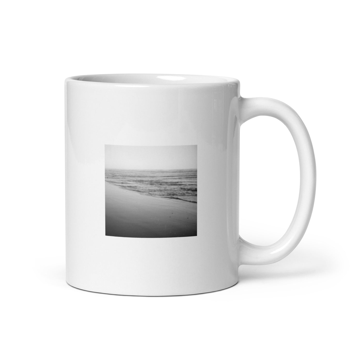 Minimalist mode style white glossy ceramic mug with an 'Ocean Beach' black and white photo print / モードストリート系「Ocean Beach（オーシャンビーチ）」モノクロ写真プリント入りホワイト光沢セラミックマグカップ